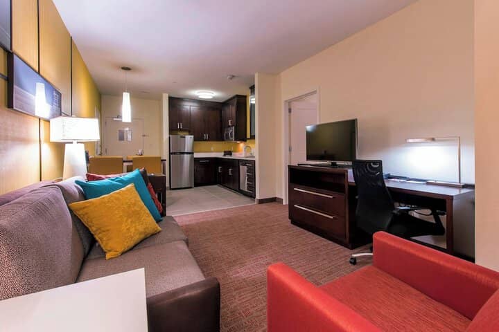 Room 11 of 35