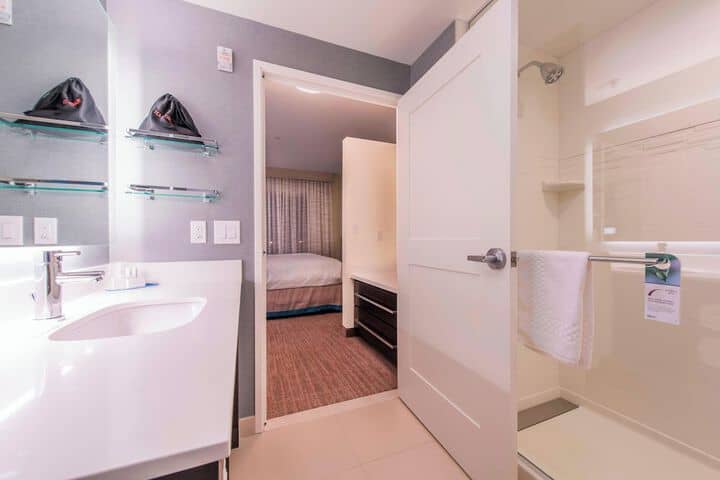 Room 15 of 35