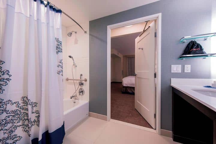 Room 16 of 35